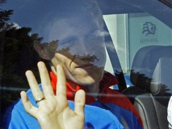 Павел Погребняк покидает базу сборной России. Фото (c)AFP
