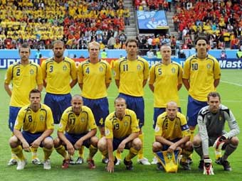 Футболисты сборной Швеции перед матчем с Испанией (14 июня). Фото (c)AFP
