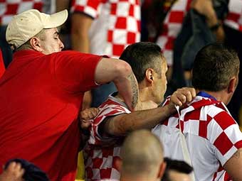 Хорватские болельщики на матче с Турцией. Фото (c)AFP